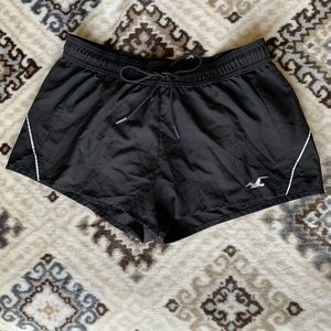 Black Hollister shorts